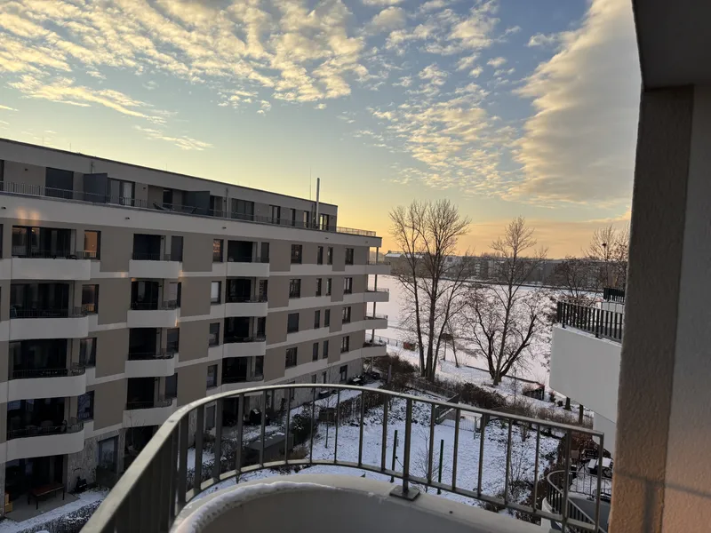 Neubau Erstbezug Wasserblick EBK teilmöbliert an der Rummelsburger Bucht — photo 1